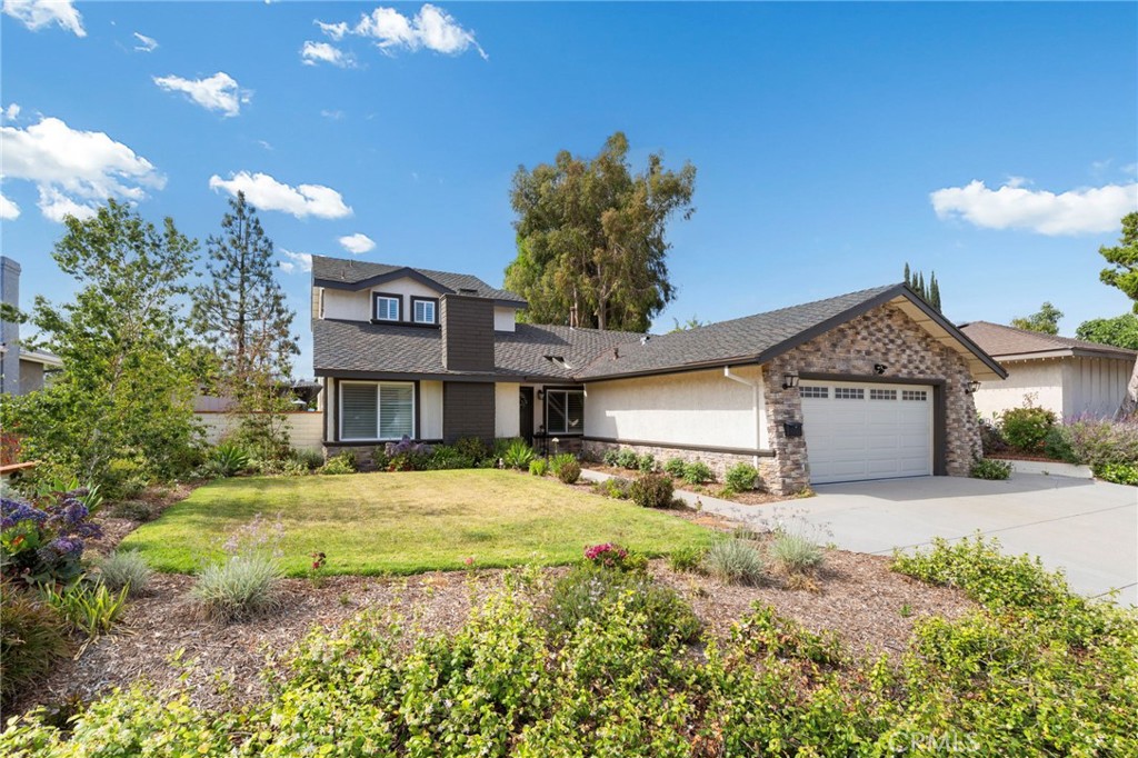 1607 Calle Miradero