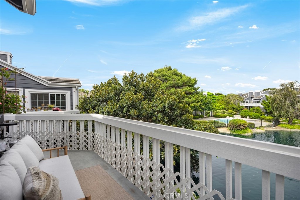 20092 Bayfront Lane 206