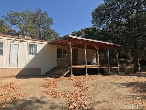 Photo of 3302 Windy Hollow Road, Mariposa, CA 95338 (MLS # IN25190882) Photo of 3302 Windy Hollow Road, Mariposa, CA 95338 (MLS # IN25190882)