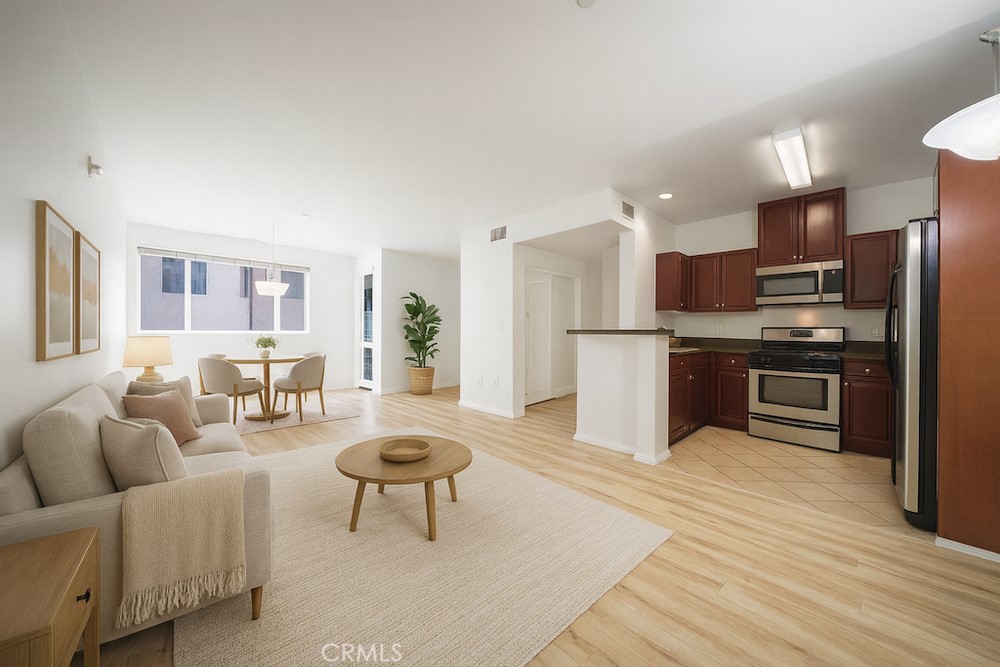 13941 Sherman Way 205