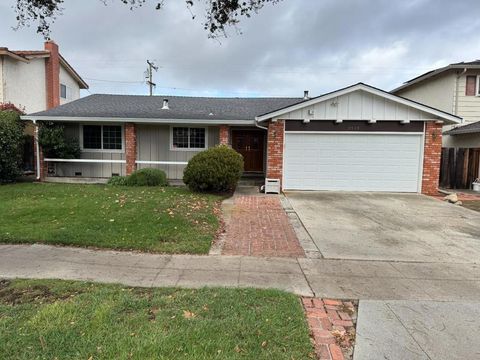 Photo of 5919 Royal Ann Drive, San Jose, CA 95129 (MLS # ML82027870)