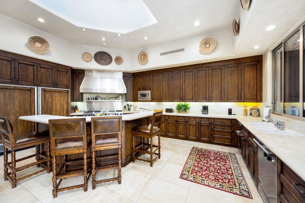 74150 Quail Lakes Drive
