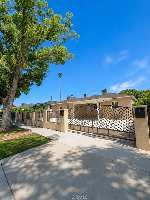 Property photo of 7918 Hazeltine Avenue, Panorama City, CA 91402