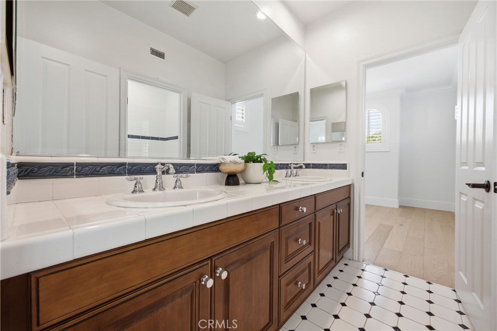 19 Via Soria, San Clemente CA 92673 - Photo 34