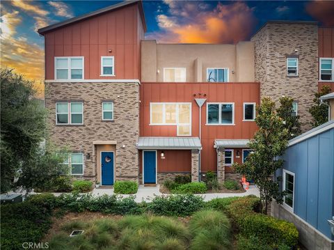8847 Jacaranda Montclair CA 91763