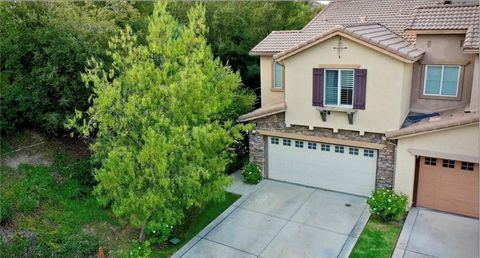 Photo of 26757 Via Amare, Valencia, CA 91381 (MLS # SR26107532)