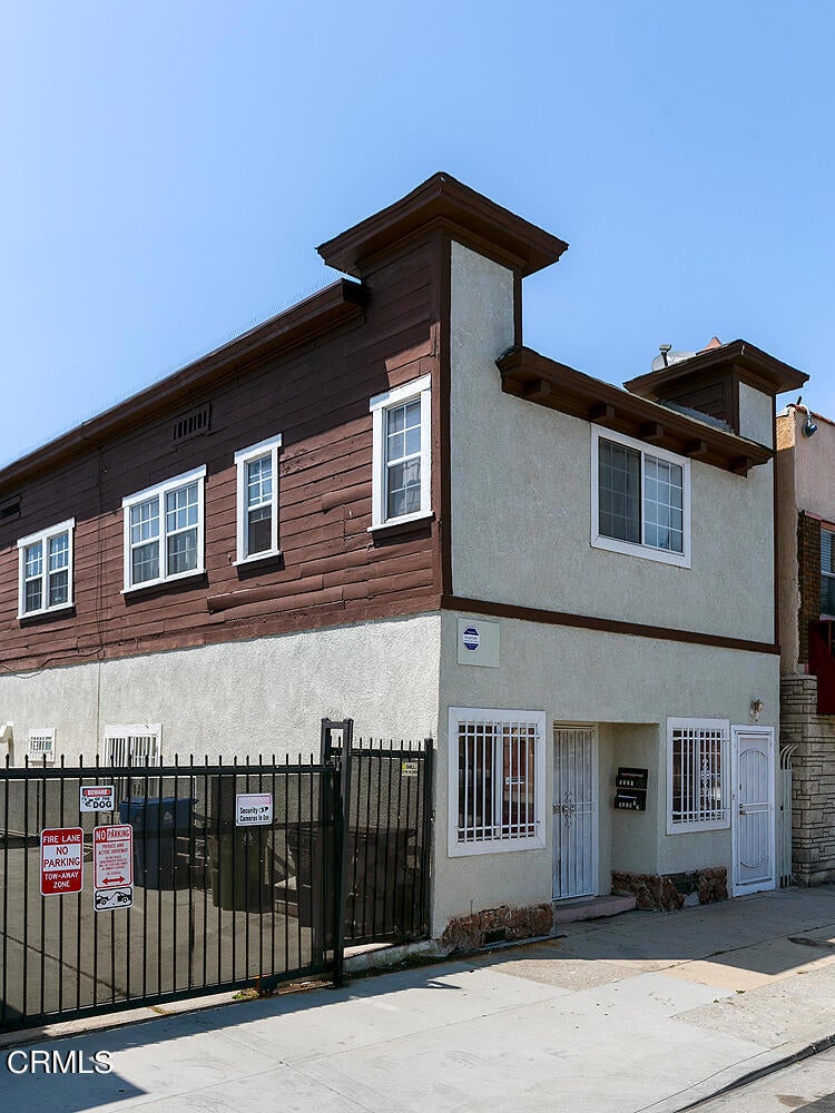 5321 Denker Avenue