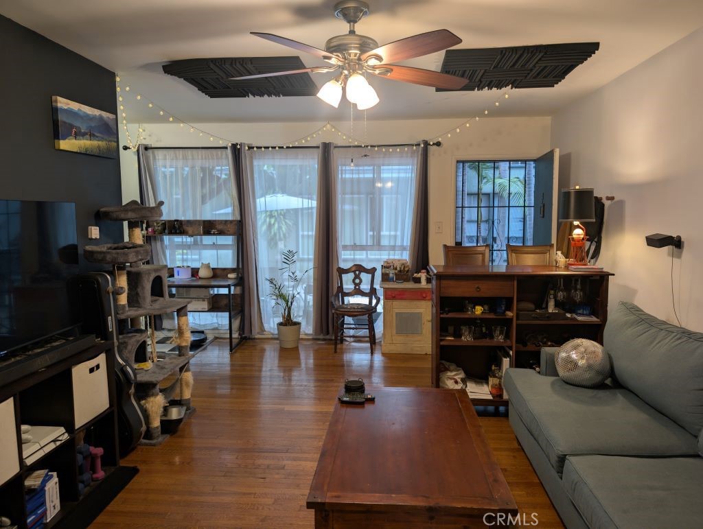 438 Cedar Avenue 4