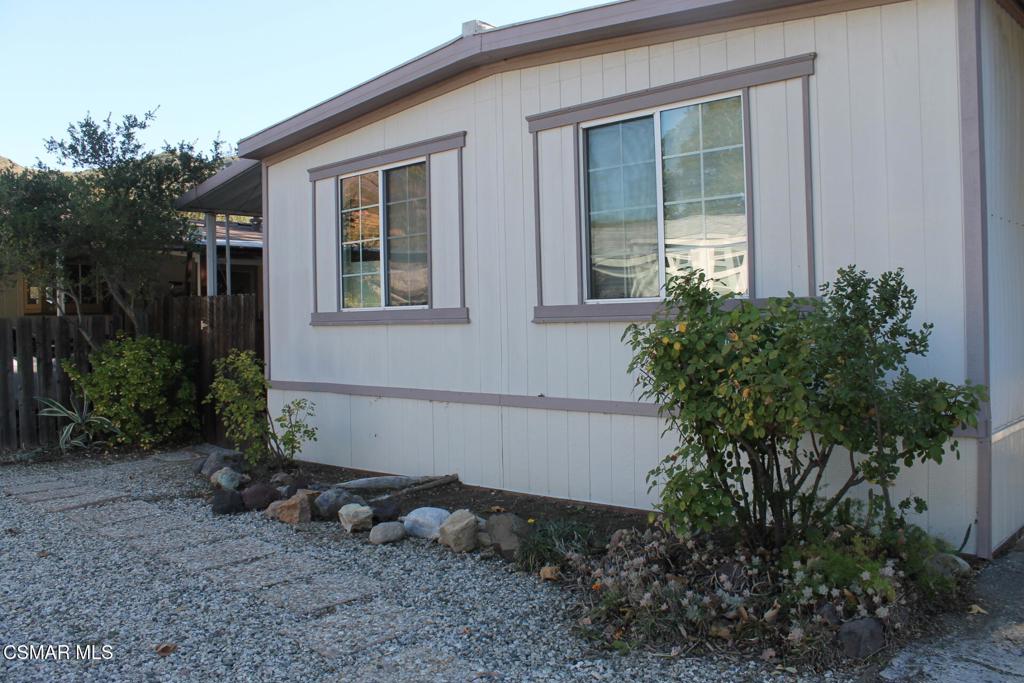 30473 066 Mulholland Highway 66