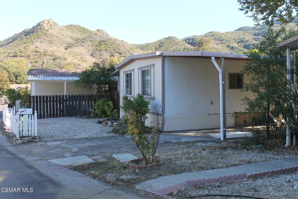 30473 066 Mulholland Highway 66