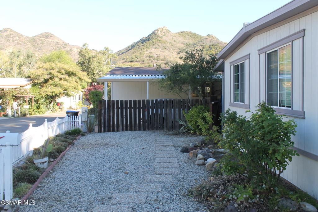 30473 066 Mulholland Highway 66