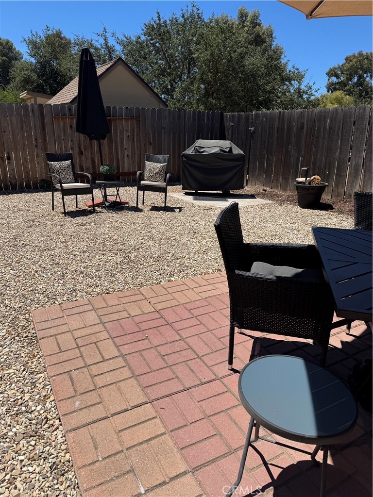 Beautiful, one level home in the highly sought-after Sierra Bonita 55+ vibrant community in the heart of Paso Robles. Close to Paso Robles Golf Course, award winning wineries & downtown Paso Robles with many shops & restaurants. Lovely remodeled home with 2 bedrooms, 2 bathrooms plus a bonus area off the kitchen. Key features include: remodeled kitchen with granite counters, newer cabinets, stainless steel appliances & a tray ceiling that adds a touch of elegance. Updated bathrooms, plantation shutters and wood look plank flooring throughout. Newer refrigerator, washer & dryer included. Spacious living room & dining area for entertaining. Large, private, low maintenance backyard & garden area.Enjoy watching the sunsets from the lovely, covered patio. Two car attached garage with storage. Central AC & Solar system (transferrable to new owners.) Fantastic opportunity to enjoy this welcoming neighborhood with a lovely, shady park in a Prime Paso Robles location.