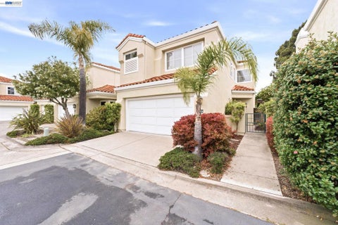 Photo of 154 Asby Bay, Alameda, CA 94502 (MLS # 41138825)