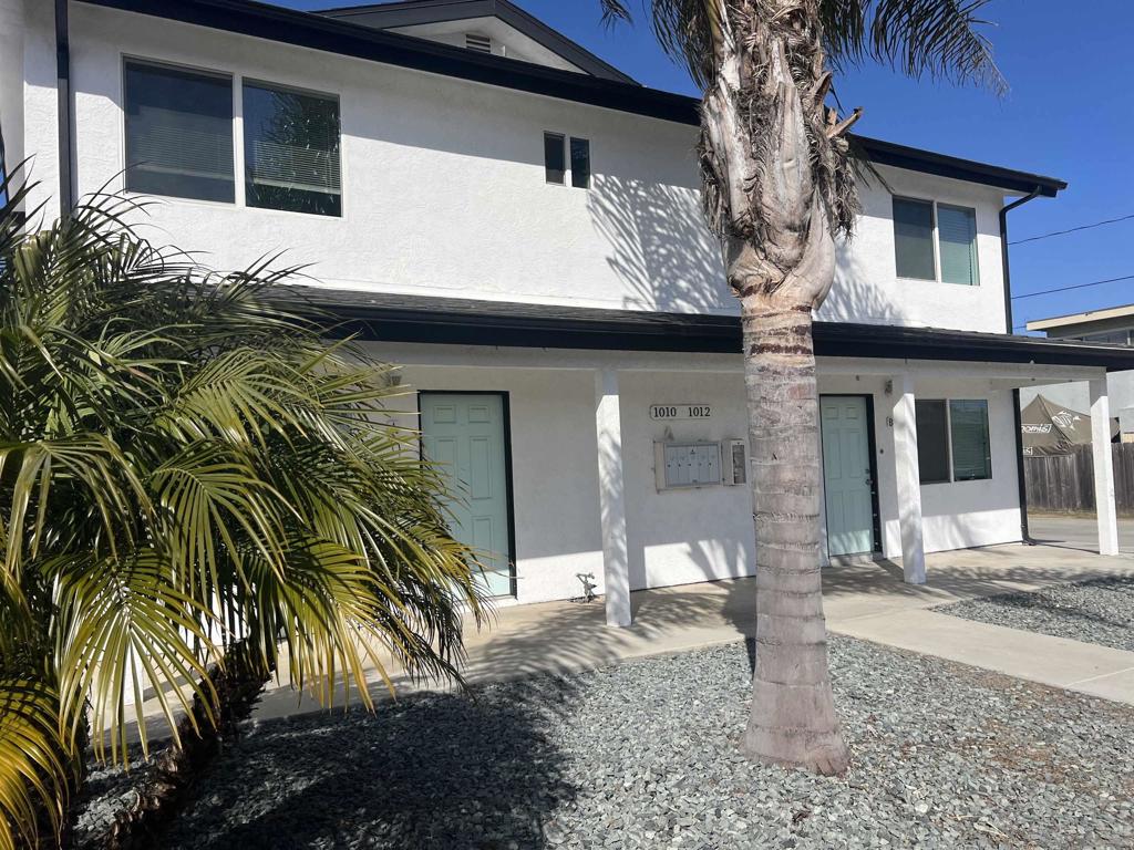 1012 Fern Ave
