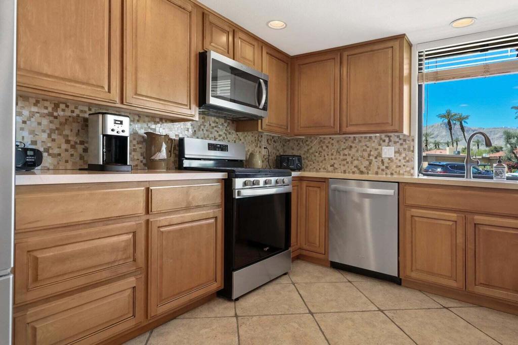 Sunrise C.C. - Residential