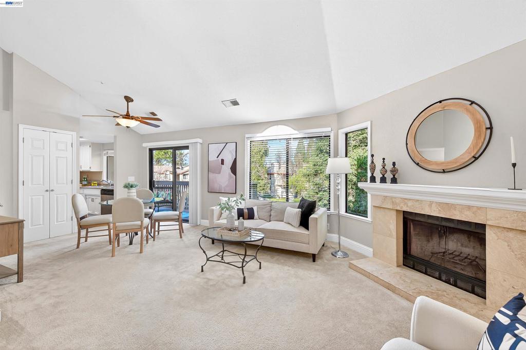 3436 3436 Smoketree Commons Dr