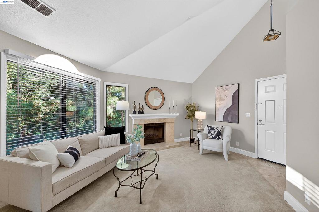 3436 3436 Smoketree Commons Dr