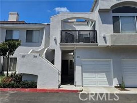 Photo of 28213 La Gallina, Laguna Niguel, CA 92677 (MLS # OC26102696)