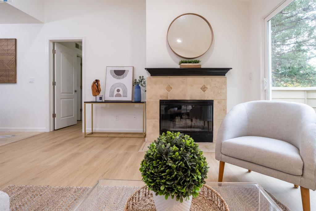 285 Reflections Dr 23