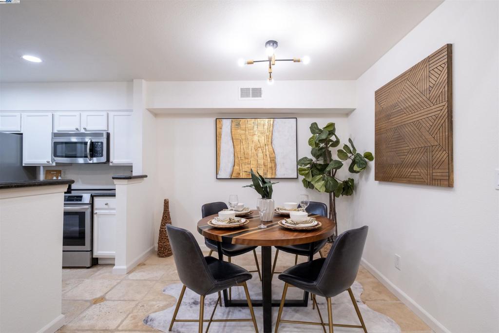 REFLECTIONS - Residential