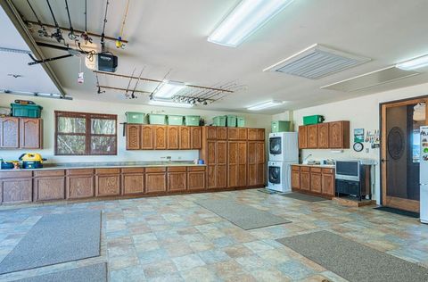 Tiny photo for 8730 Bluff Court, Bradley, CA 93426 (MLS # ML82041106)