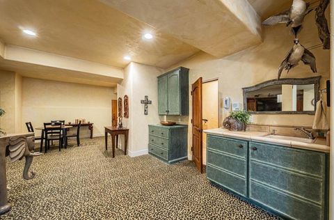 Tiny photo for 8730 Bluff Court, Bradley, CA 93426 (MLS # ML82041106)