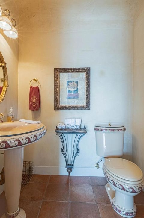 Tiny photo for 8730 Bluff Court, Bradley, CA 93426 (MLS # ML82041106)