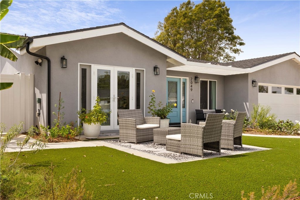 2049 Monrovia