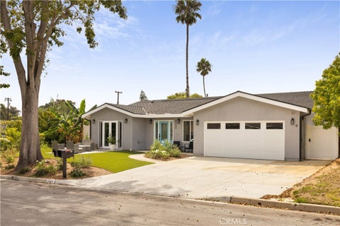 Photo of 2049 Monrovia AVE, Costa Mesa, CA 92627 (MLS # OC26188639)