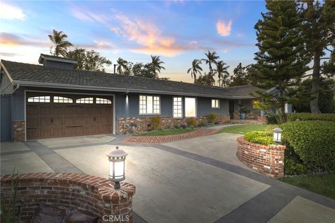 Photo of 1618 Alapat Drive, Escondido, CA 92027 (MLS # SW26063124)
