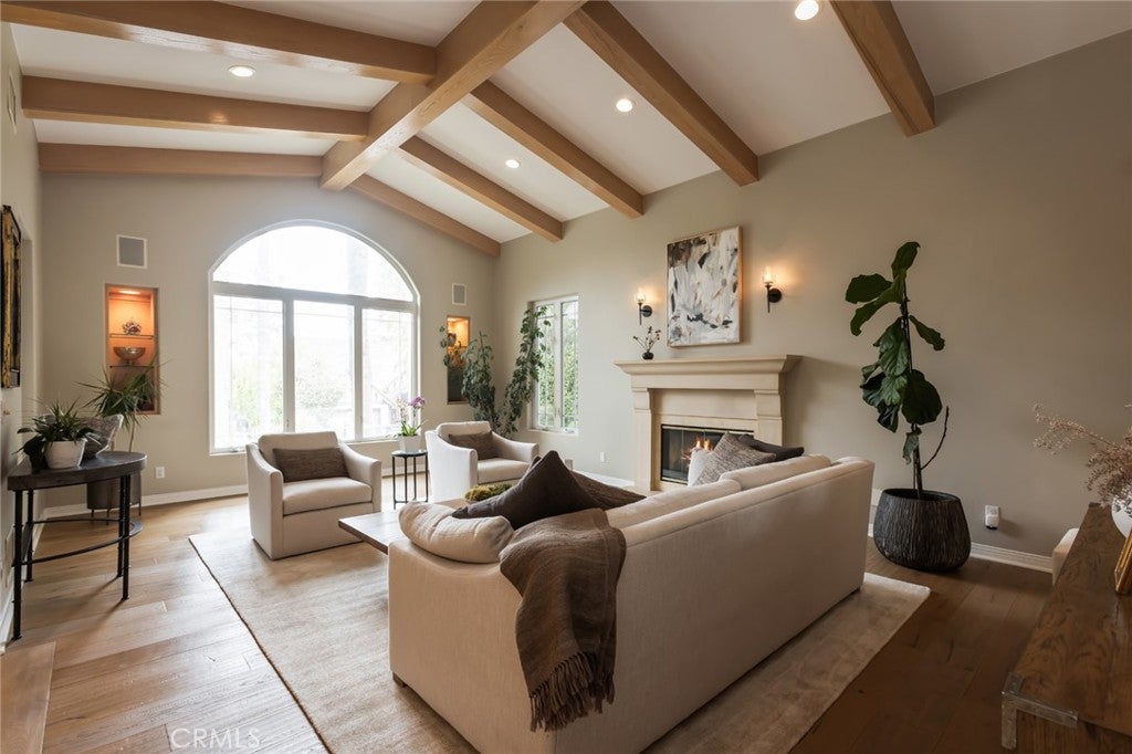 1935 Lyans Drive