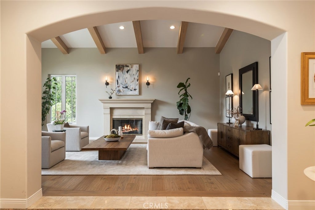 1935 Lyans Drive