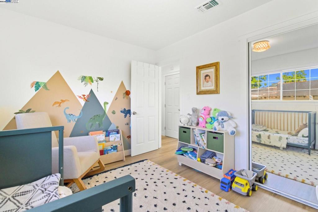 NORTH SIDE - Residential