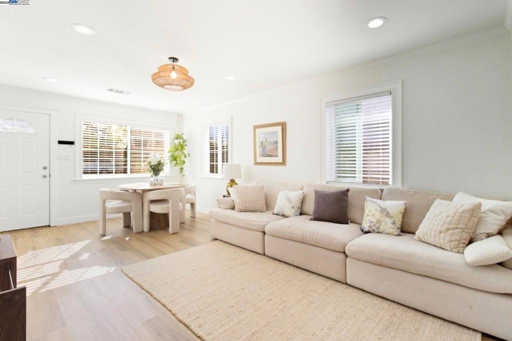 NORTH SIDE - Residential