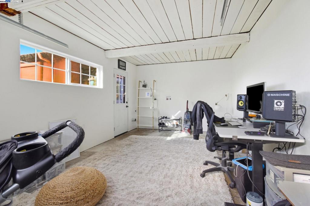 NORTH SIDE - Residential