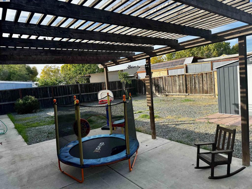 NORTH SIDE - Residential