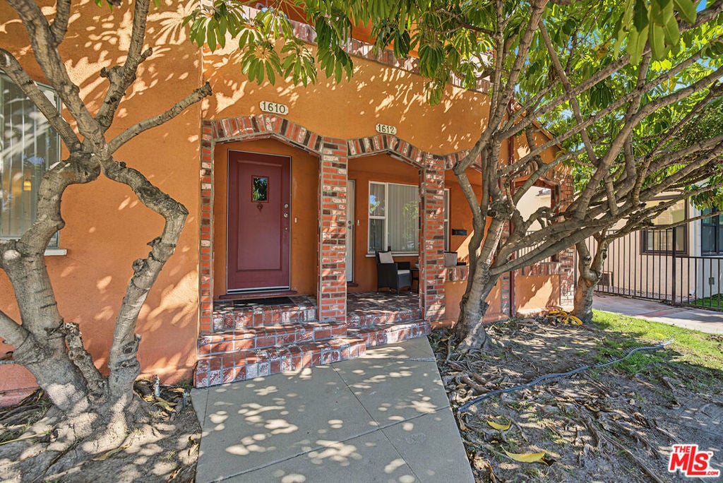 1610 Hauser Boulevard