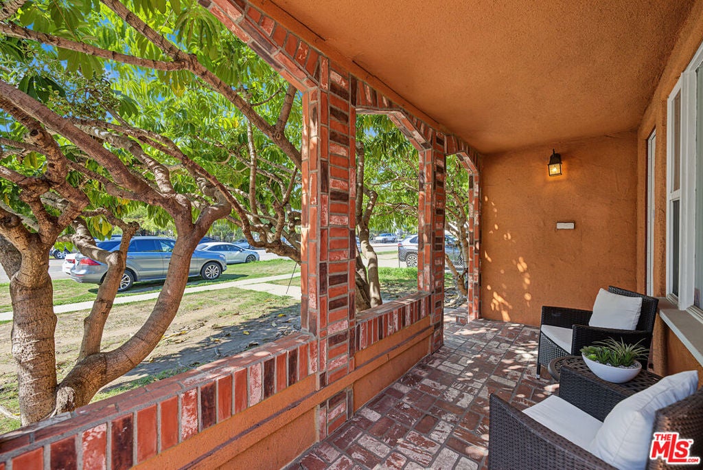 1610 Hauser Boulevard