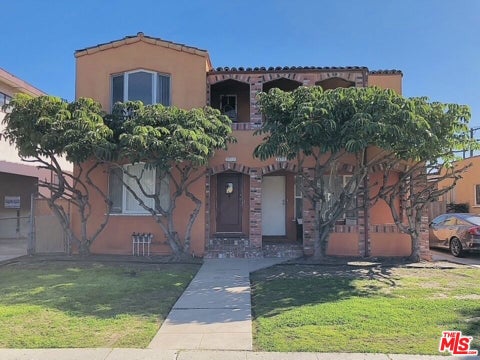 Photo of 1610 Hauser Boulevard, Los Angeles, CA 90019 (MLS # 26876223)