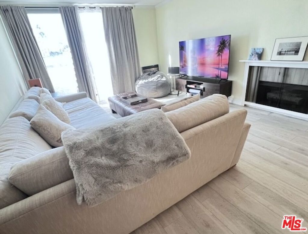 Photo of 11645 Montana Avenue #323, Los Angeles, CA 90049 (MLS # 26689499)