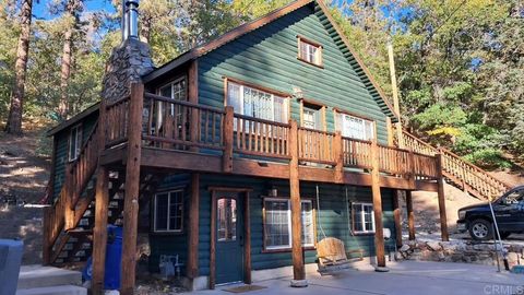 Photo of 43400 Sheephorn Road, Big Bear Lake, CA 92315 (MLS # PTP2508921)