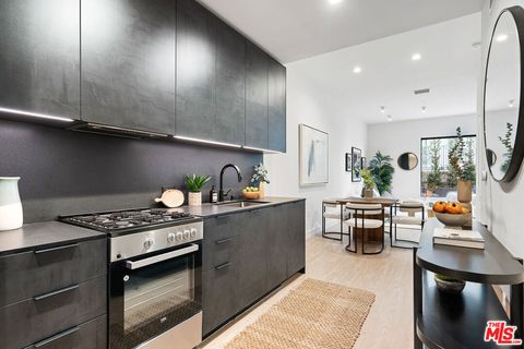 Photo of 3688 Overland Avenue #303, Los Angeles, CA 90034 (MLS # 25630613)