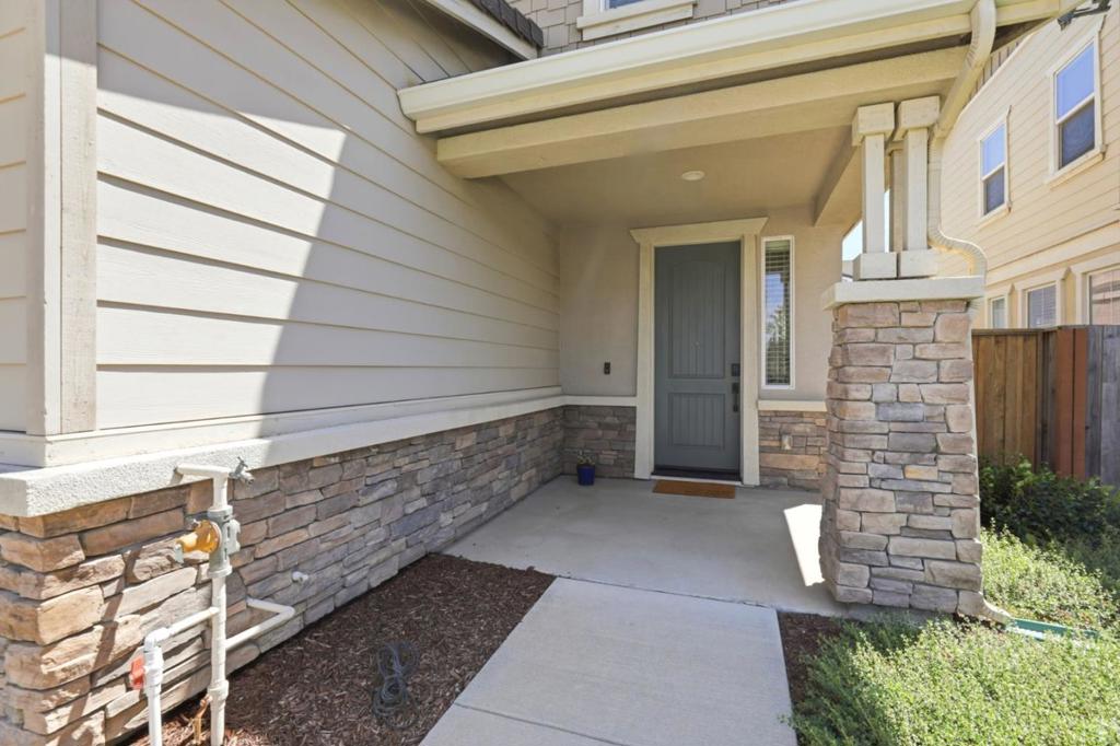 17054 Mimosa Drive