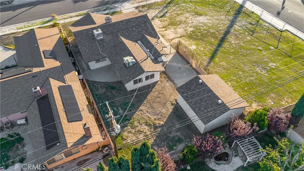 Palmdale, California 93552, United States, 3 Bedrooms Bedrooms, ,2 BathroomsBathrooms,Residential,Pending,252790