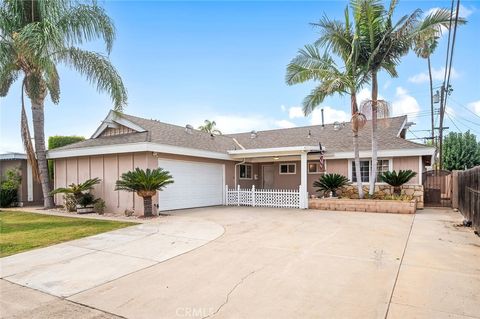Photo of 1241 1241 Kenwood St, La Habra, CA 90631 (MLS # PW25232220) Photo of 1241 1241 Kenwood St, La Habra, CA 90631 (MLS # PW25232220)