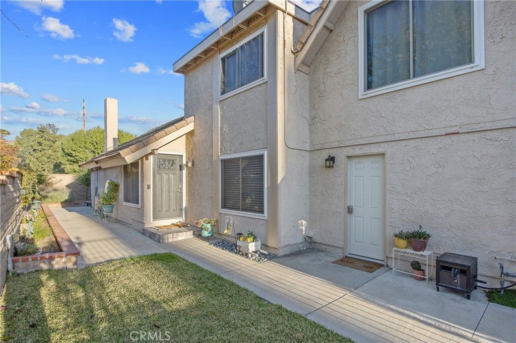 Photo of 27104 Rio Prado Drive, Valencia, CA 91354 (MLS # SR26057932)