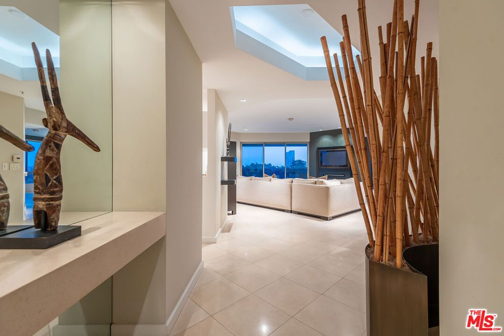 Photo of 10490 Wilshire Boulevard #604, Los Angeles, CA 90024 (MLS # 25515693)