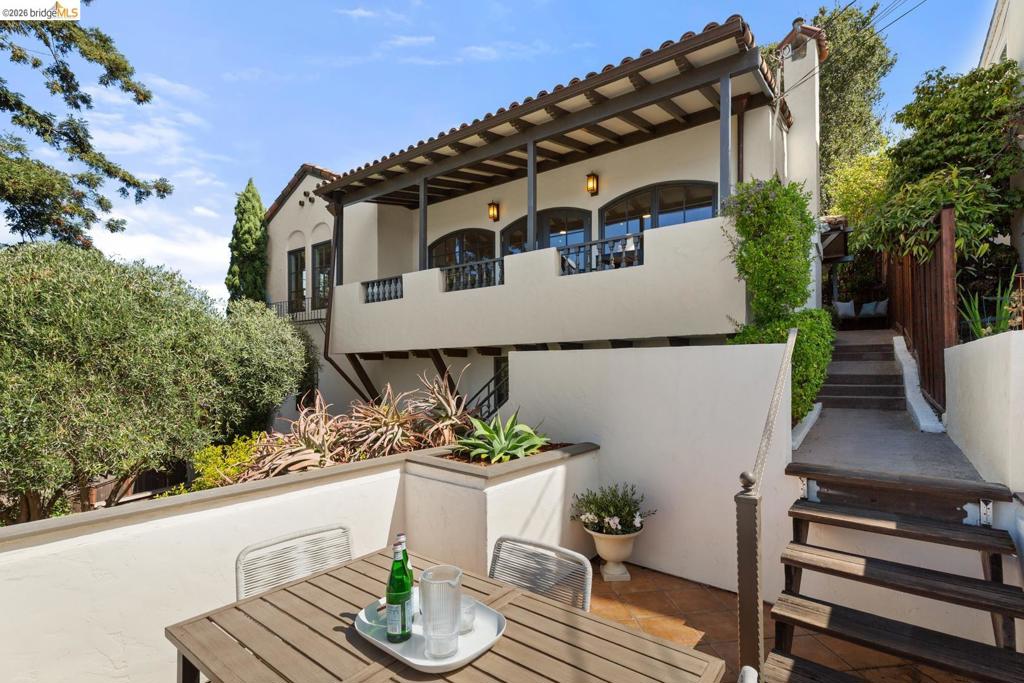 430 Pala Ave