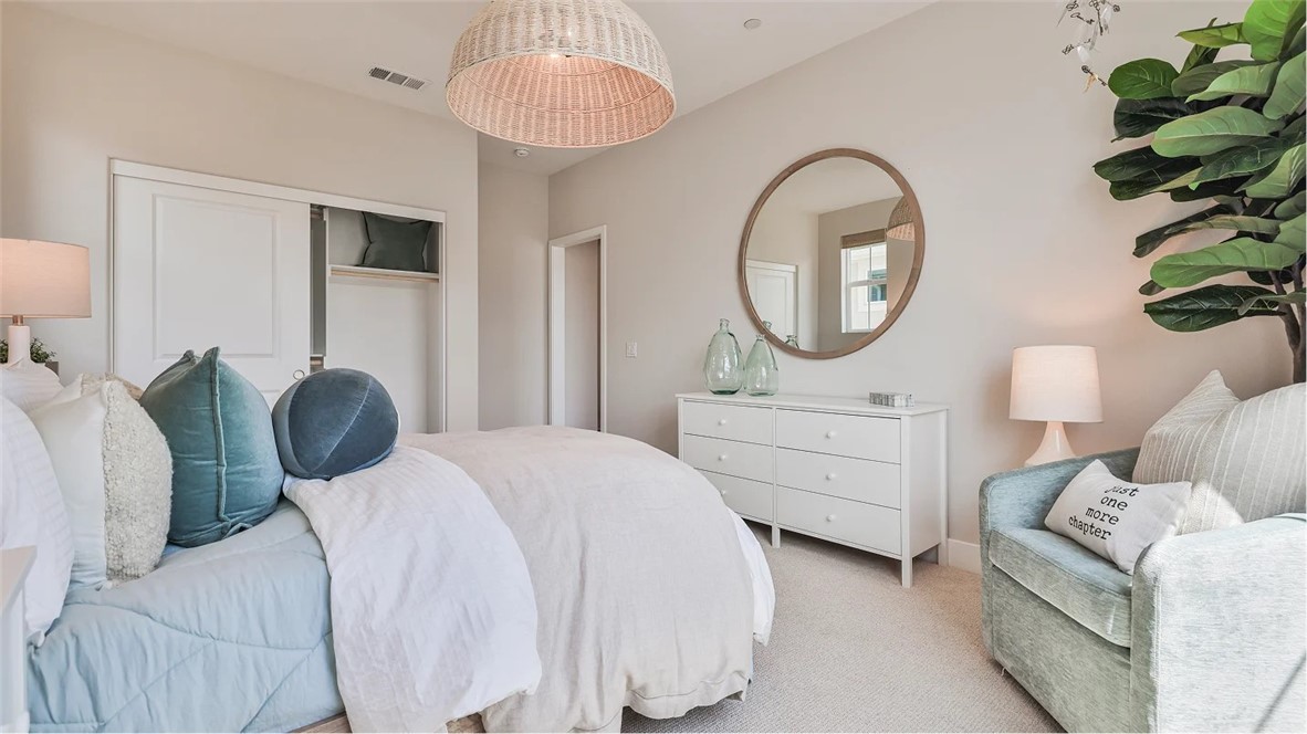 Ruby at Valencia - Residential