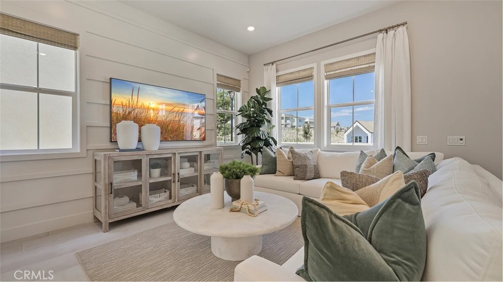 Ruby at Valencia - Residential